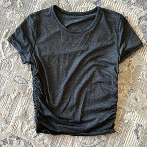 Lululemon gray crop tee shirt size 4